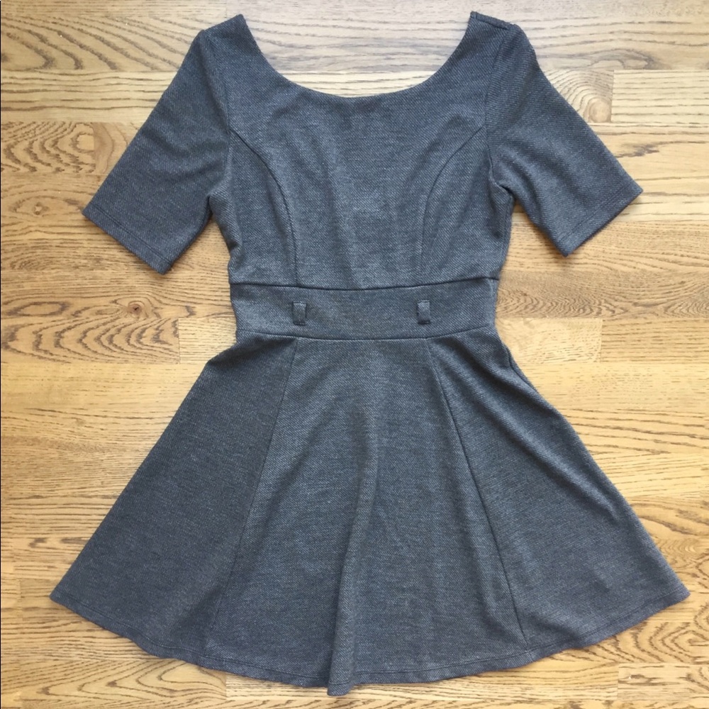 📿Women’s gray dress Small📿